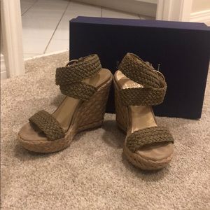 Stuart Weizmann Alex Sandals 5.5 khaki espadrilles
